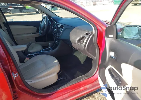 2011 Chrysler 200 Limited from USA, damaged, VIN 1C3BC2FG7BN527205